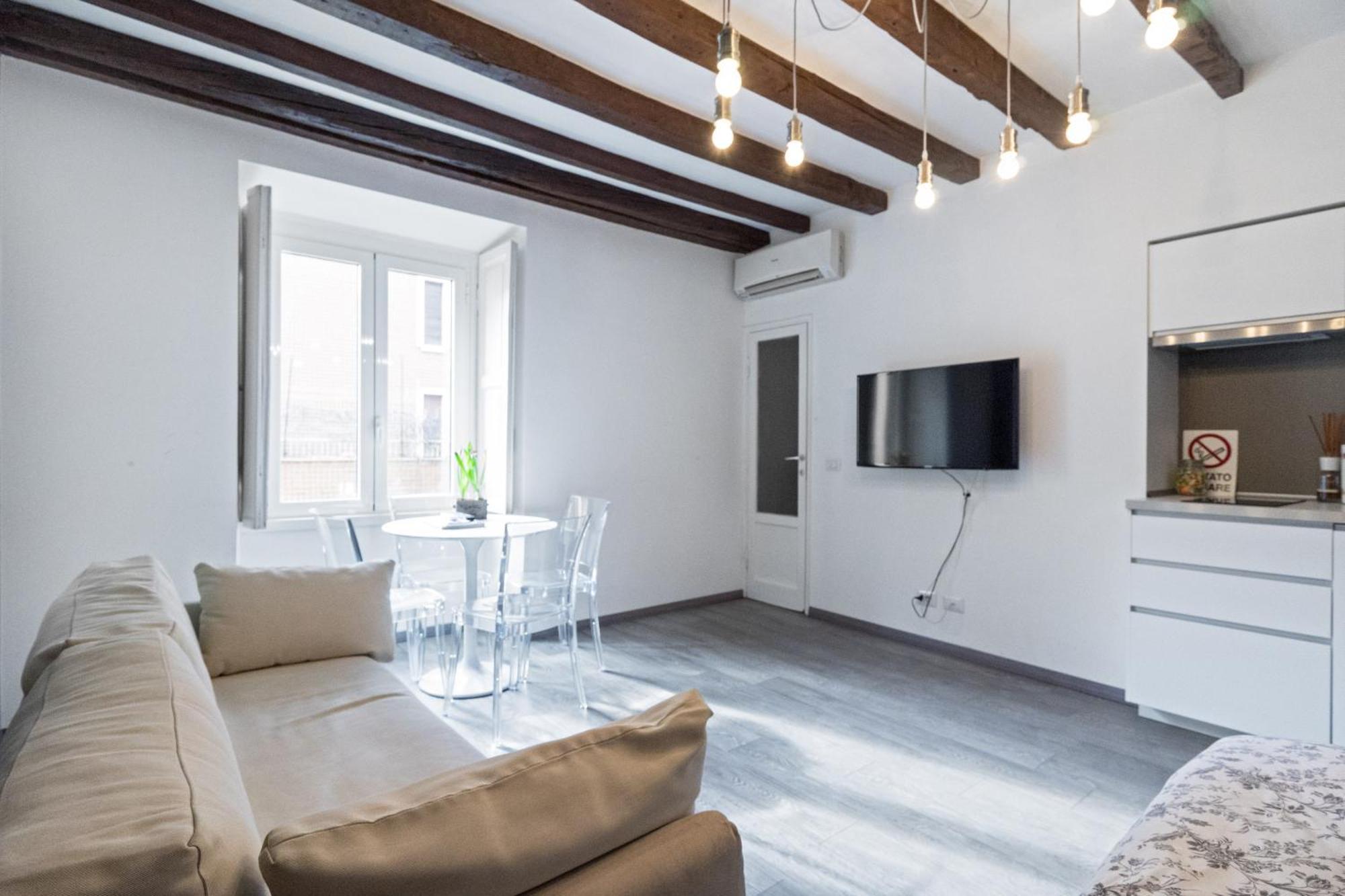 Navigli - Vigevano 45 & Casale 3A Studios ミラノ 部屋 写真