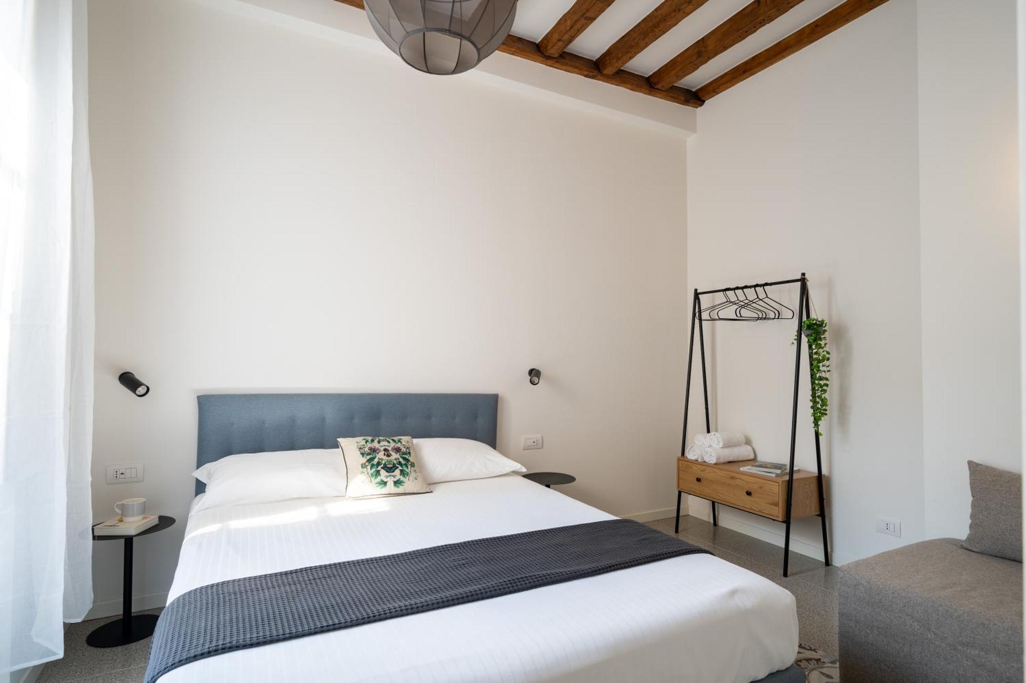 Navigli - Vigevano 45 & Casale 3A Studios ミラノ 部屋 写真