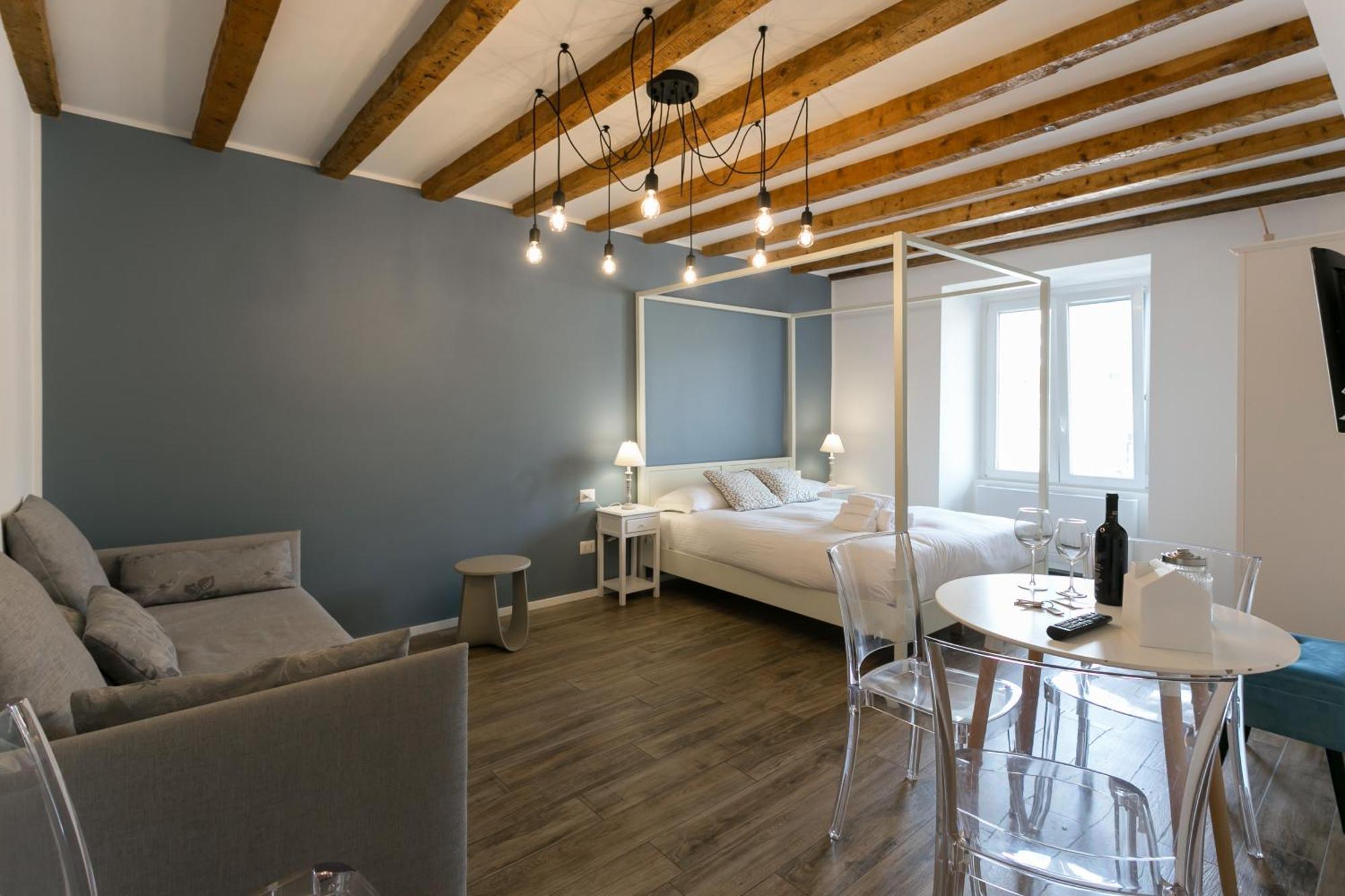 Navigli - Vigevano 45 & Casale 3A Studios ミラノ 部屋 写真